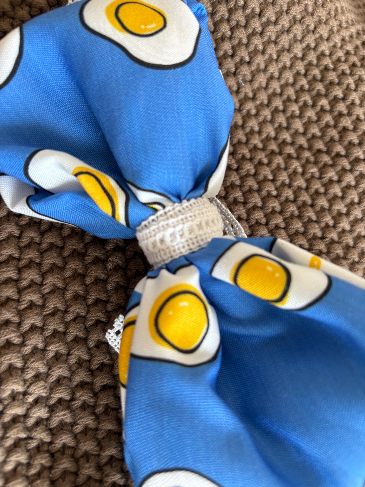 Pixie Woofs Quirky Egg-tastic Bow for Pets/Paw-Babies