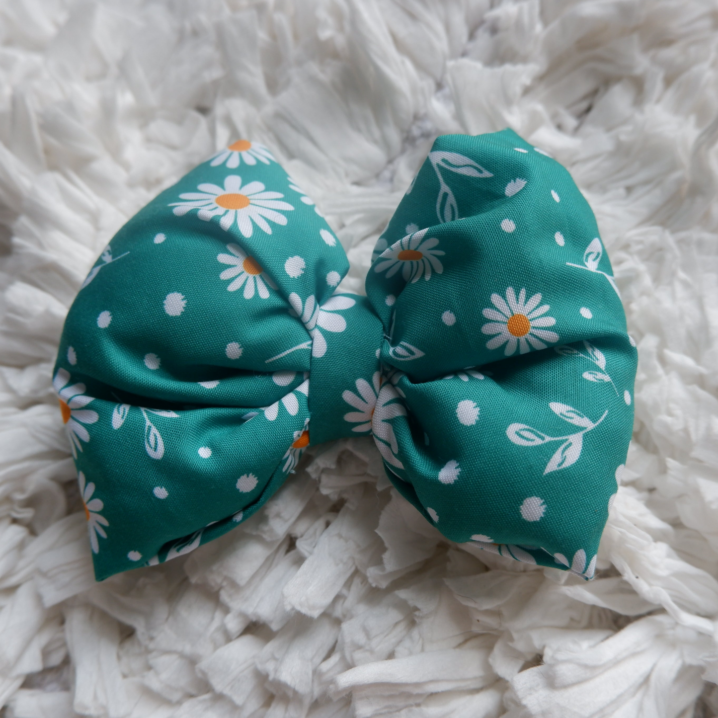 Pixie Woofs Green Daisy Bow for Pets/Paw-Babies