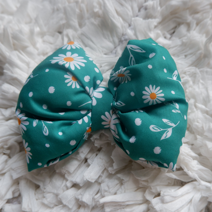Pixie Woofs Green Daisy Bow for Pets/Paw-Babies